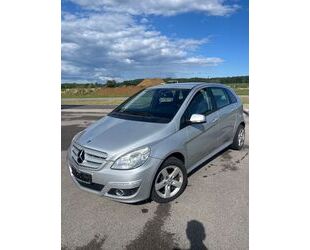 Mercedes-Benz B 180 Gebrauchtwagen