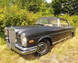 Mercedes-Benz 220 Gebrauchtwagen