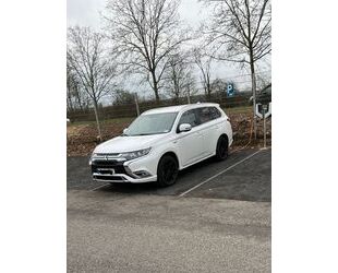 Mitsubishi Plug-in Hybrid Outlander Gebrauchtwagen