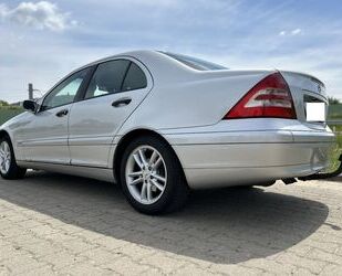 Mercedes-Benz 220 Gebrauchtwagen