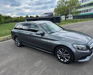 Mercedes-Benz 220 Gebrauchtwagen