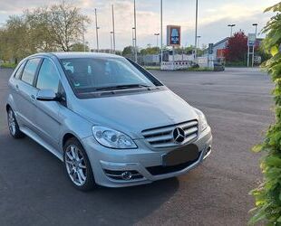 Mercedes-Benz B 180 Gebrauchtwagen
