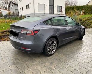 Tesla Model 3 Gebrauchtwagen
