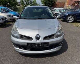Mitsubishi Clio 