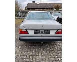 Mercedes-Benz 230 Gebrauchtwagen