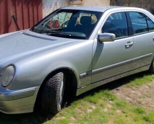 Mercedes-Benz 240 Gebrauchtwagen