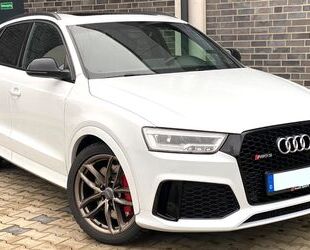 Audi RSQ3 Gebrauchtwagen