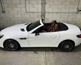 Mercedes-Benz SLC 180 Gebrauchtwagen