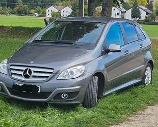 Mercedes-Benz B 180 Gebrauchtwagen