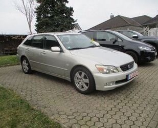 Lexus IS 200 Gebrauchtwagen