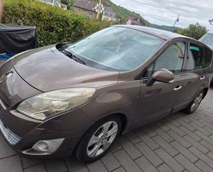 Renault Grand Scenic Gebrauchtwagen