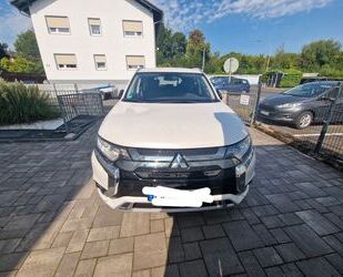 Mitsubishi Plug-in Hybrid Outlander Gebrauchtwagen