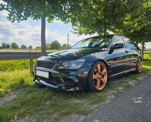 Lexus IS 200 Gebrauchtwagen