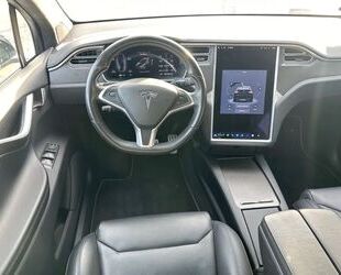 Tesla Model X Gebrauchtwagen