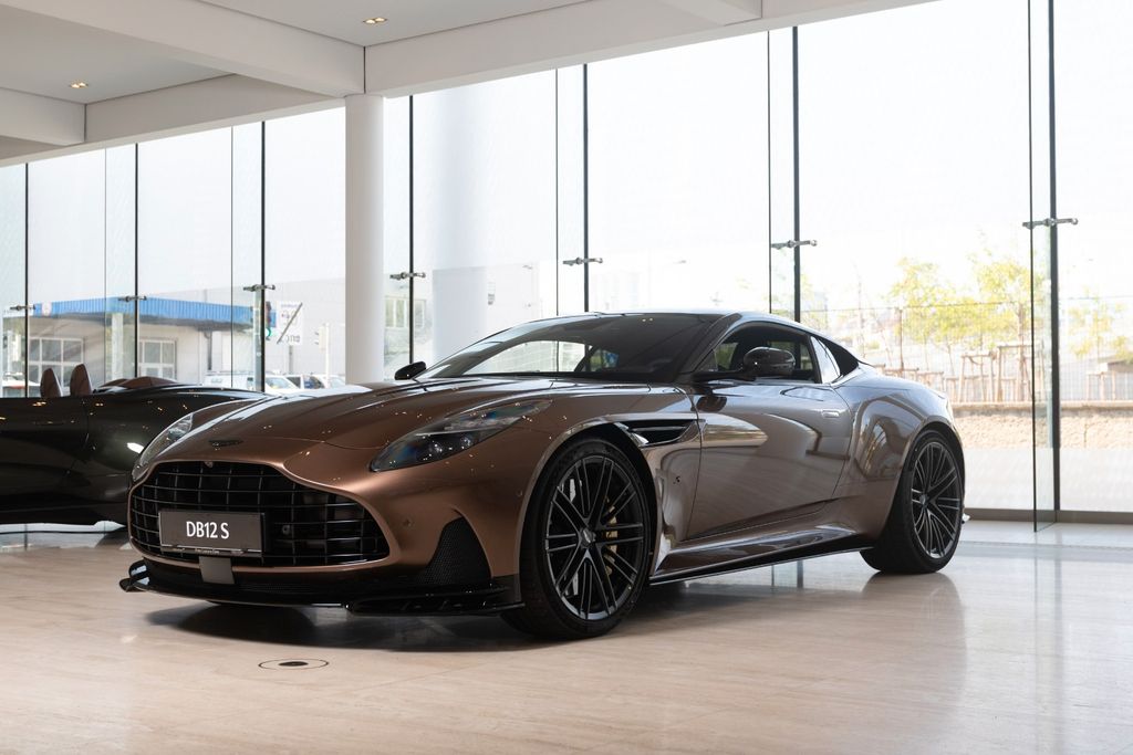 DB12
