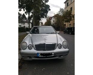 Mercedes-Benz 240 Gebrauchtwagen