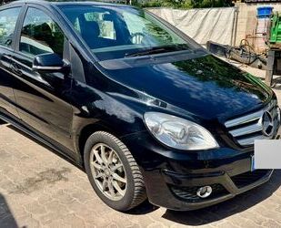 Mercedes-Benz B 180 Gebrauchtwagen