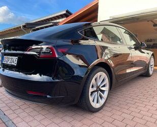 Tesla Model 3 Gebrauchtwagen