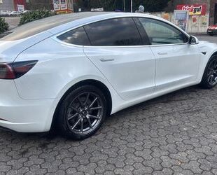 Tesla Model 3 Gebrauchtwagen