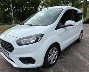 Ford Tourneo Courier Gebrauchtwagen