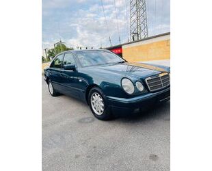 Mercedes-Benz E 240 Gebrauchtwagen