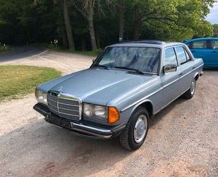 Mercedes-Benz E 230 Gebrauchtwagen