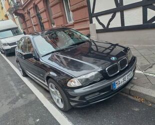 BMW 323 Gebrauchtwagen