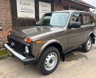 Lada Niva Gebrauchtwagen