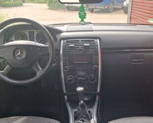 Mercedes-Benz B 180 Gebrauchtwagen