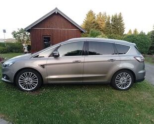 Ford S-Max Gebrauchtwagen
