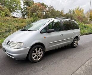 VW Sharan 