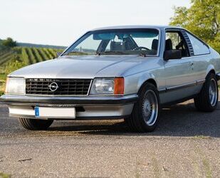 Opel Monza Gebrauchtwagen