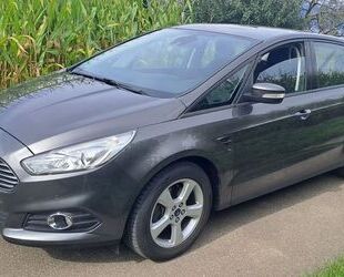 Ford S-Max Gebrauchtwagen