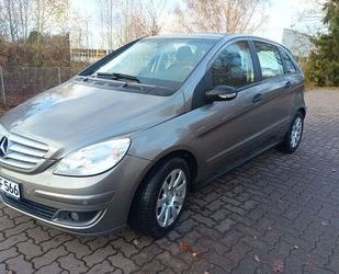 Mercedes-Benz B 180 Gebrauchtwagen