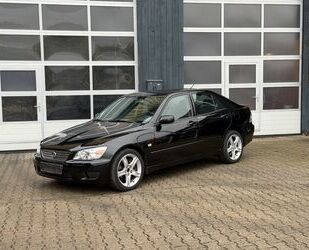 Lexus IS 200 Gebrauchtwagen