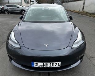 Tesla Model 3 Gebrauchtwagen