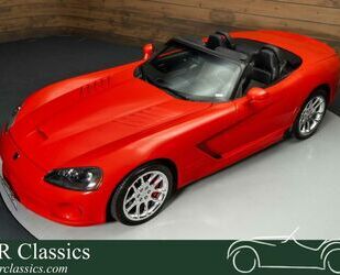 Dodge Viper 