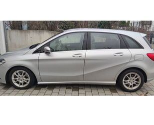 Mercedes-Benz B 180 Gebrauchtwagen
