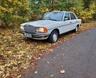Mercedes-Benz 230 Gebrauchtwagen