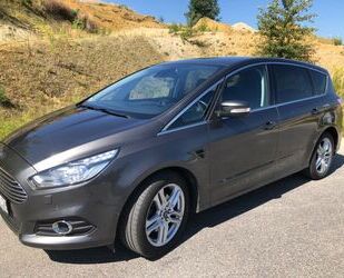 Ford S-Max Gebrauchtwagen