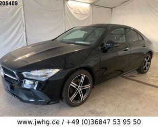 BMW Mercedes-Benz CLA 180 Coupe Progressive LederNav+1 