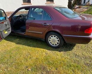 Mercedes-Benz E 230 Gebrauchtwagen