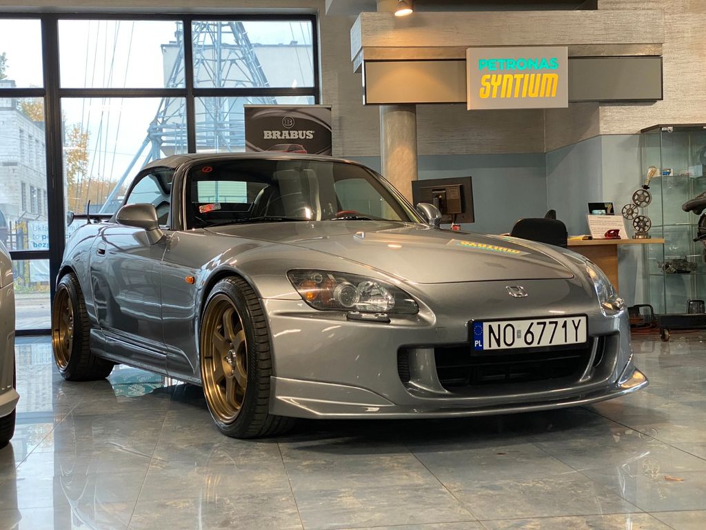 S2000