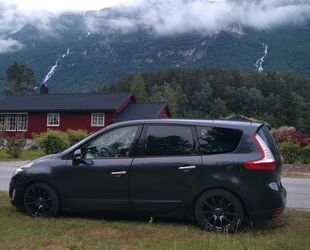 Renault Grand Scenic Gebrauchtwagen