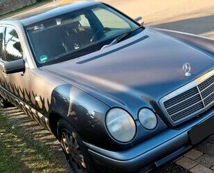 Mercedes-Benz E 200 Gebrauchtwagen