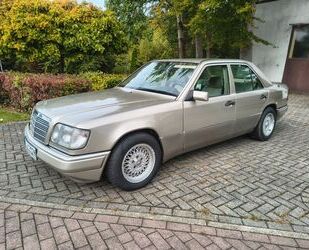 Mercedes-Benz E 300 Gebrauchtwagen