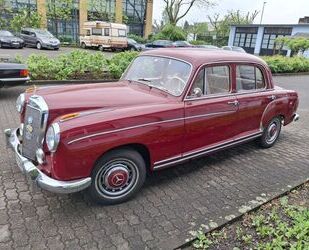 Mercedes-Benz 220 Gebrauchtwagen