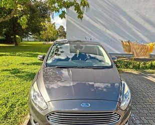 Ford S-Max Gebrauchtwagen
