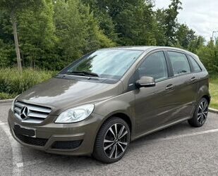 Mercedes-Benz B 180 Gebrauchtwagen