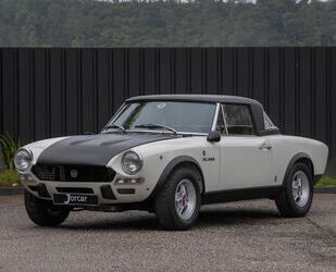 Fiat 124 Spider 